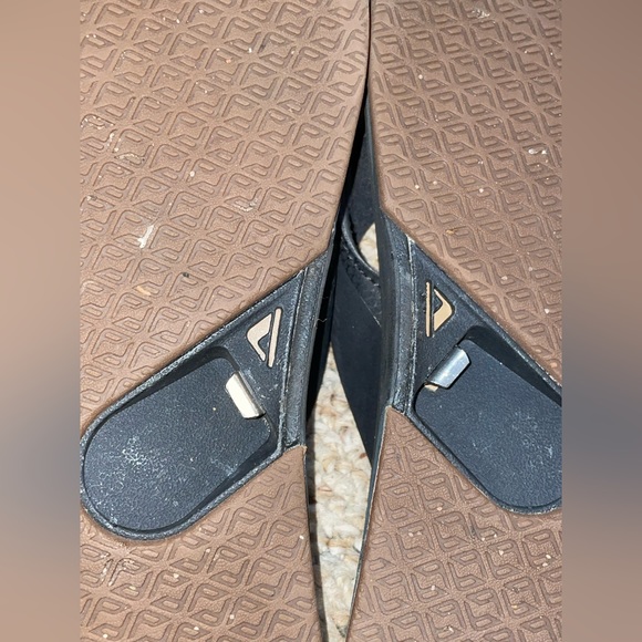 Reef Black Flip Flips Size 11 / EUR 42 Bottle Opener on Bottom - Picture 7 of 9